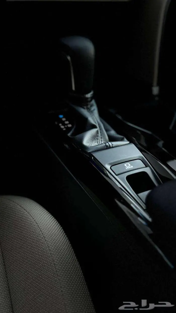 تويوتا كامري LE نص فل 2025 11
