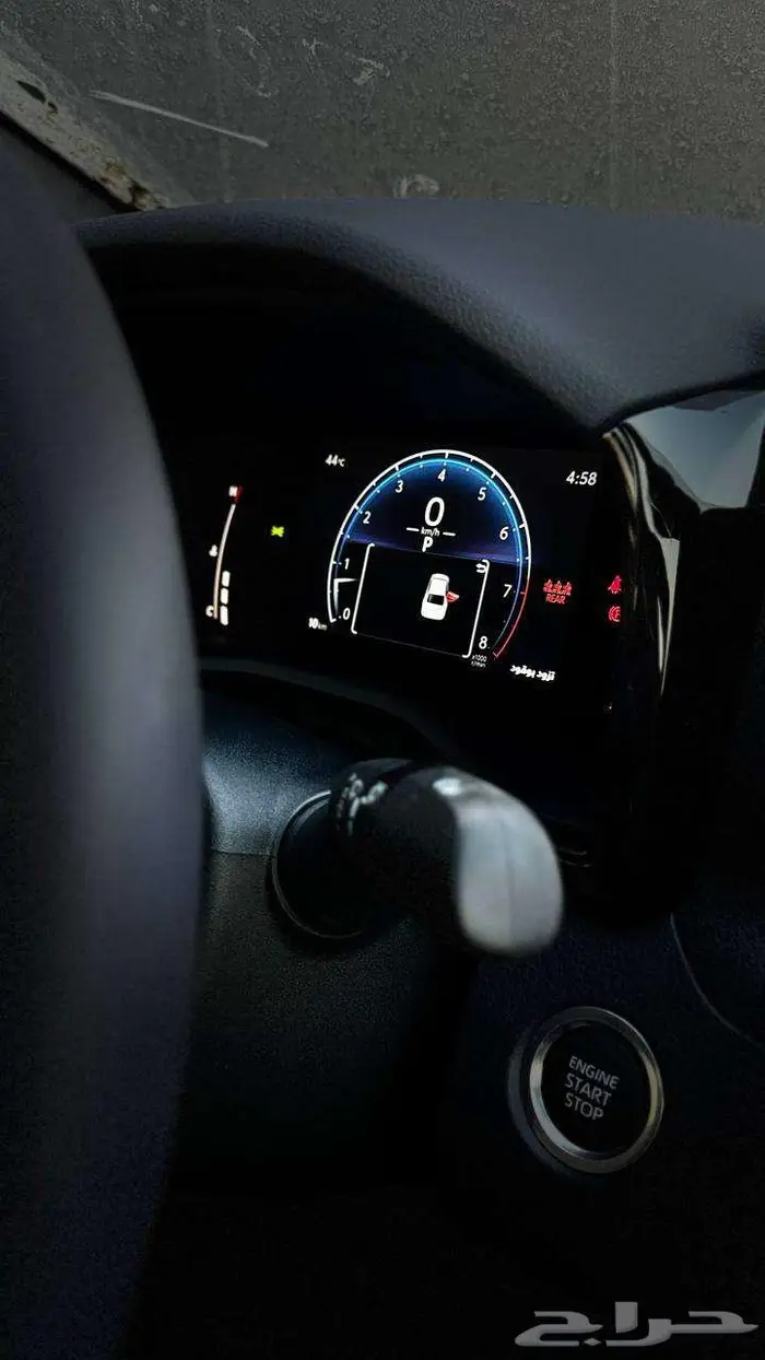 تويوتا كامري LE نص فل 2025 7