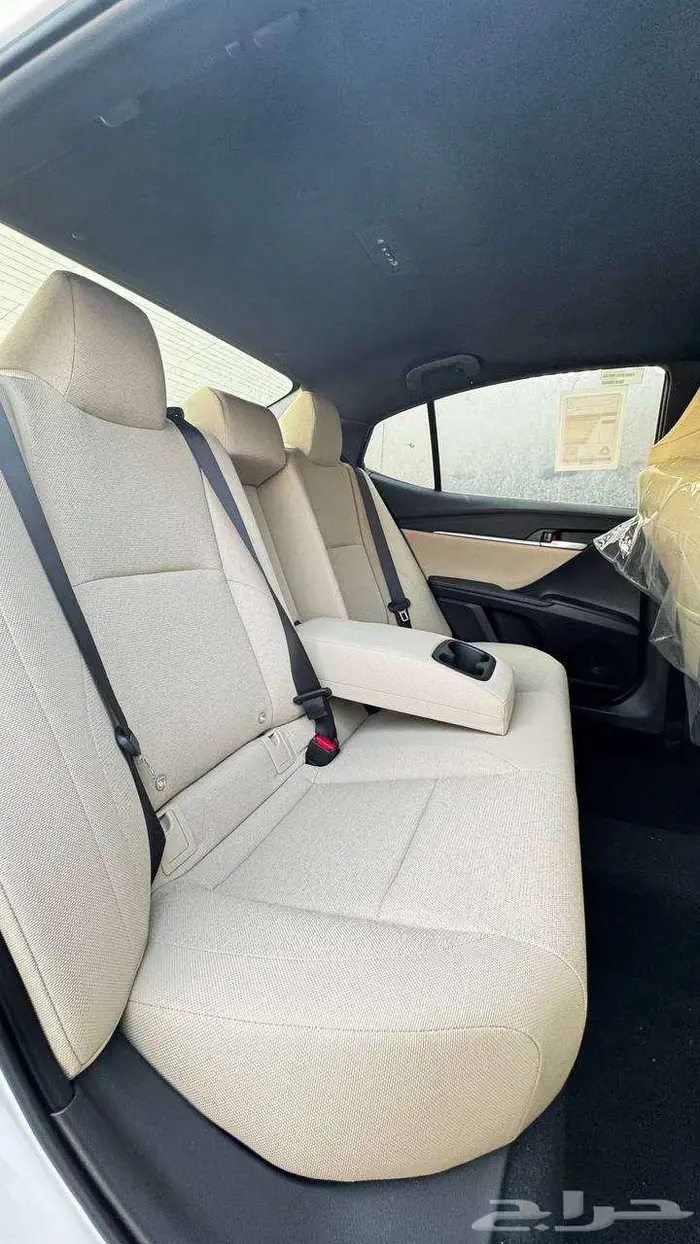 تويوتا كامري LE نص فل 2025 16