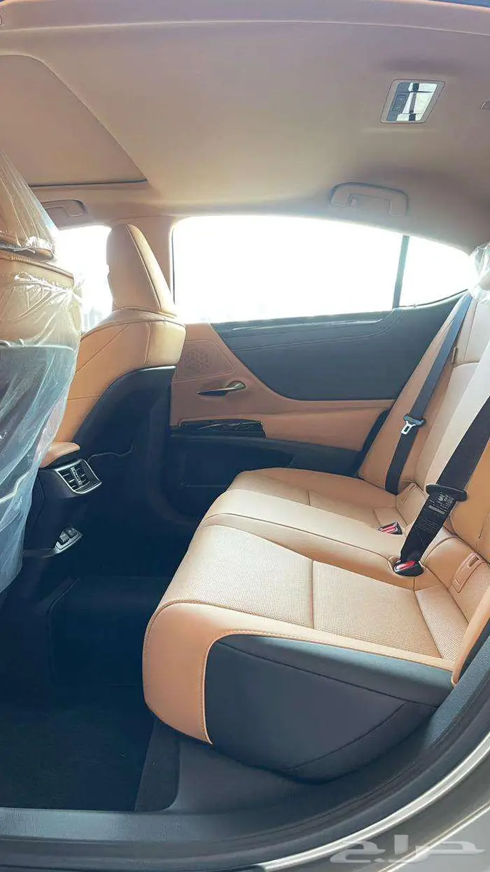 لكزس ES250 -AA بريمي2025 جناح خلفي 12