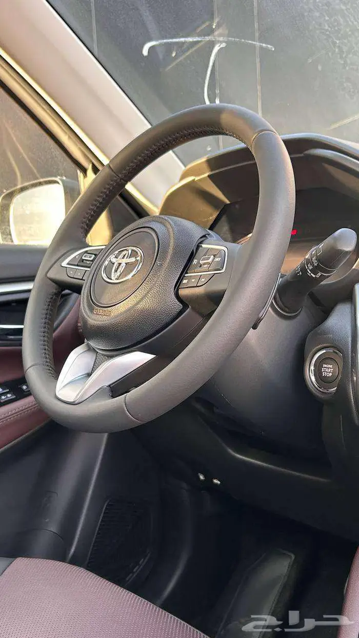 تويوتا اوربان كروزر 10