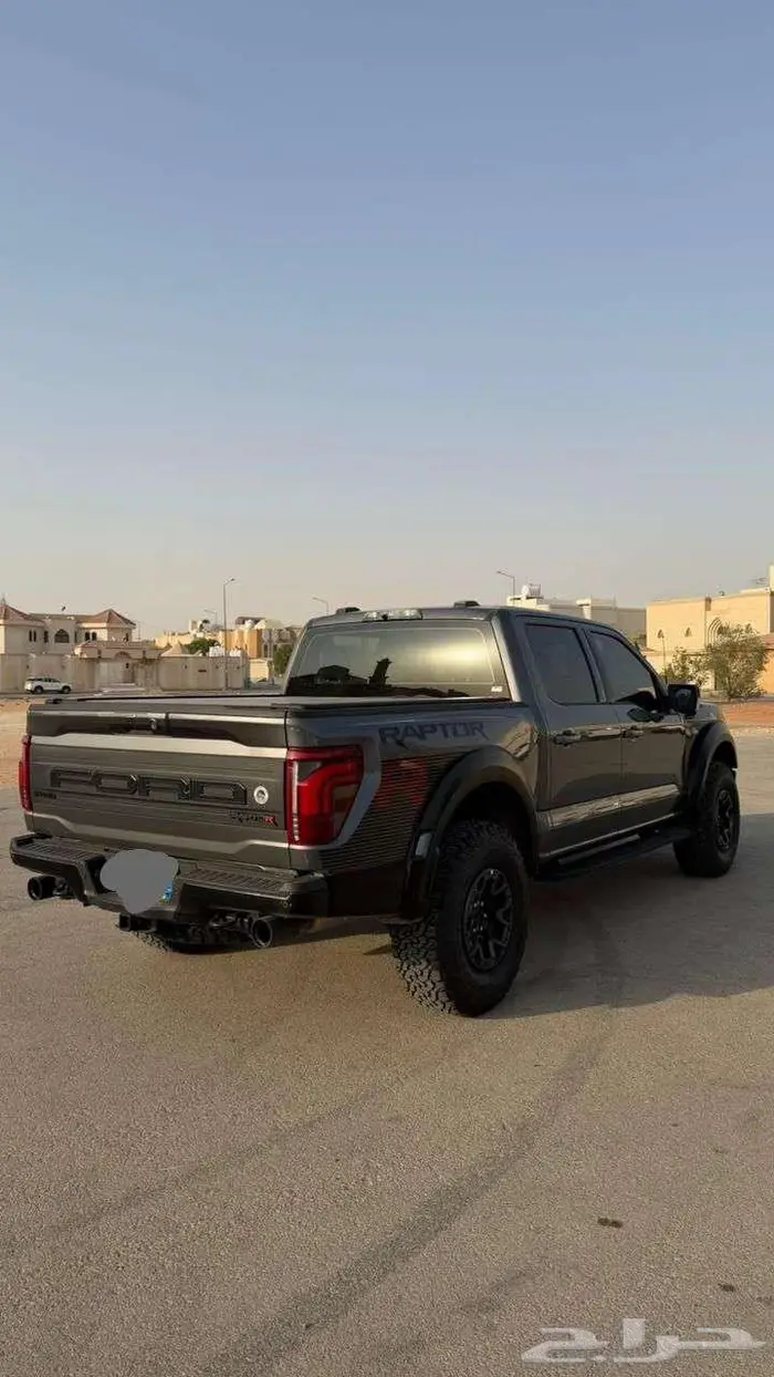 فورد رابتر R موديل 2025 1