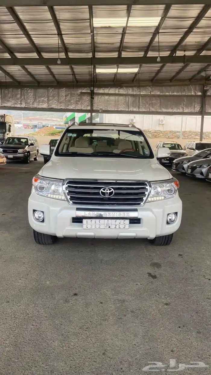 لاندكروزر 2015 1