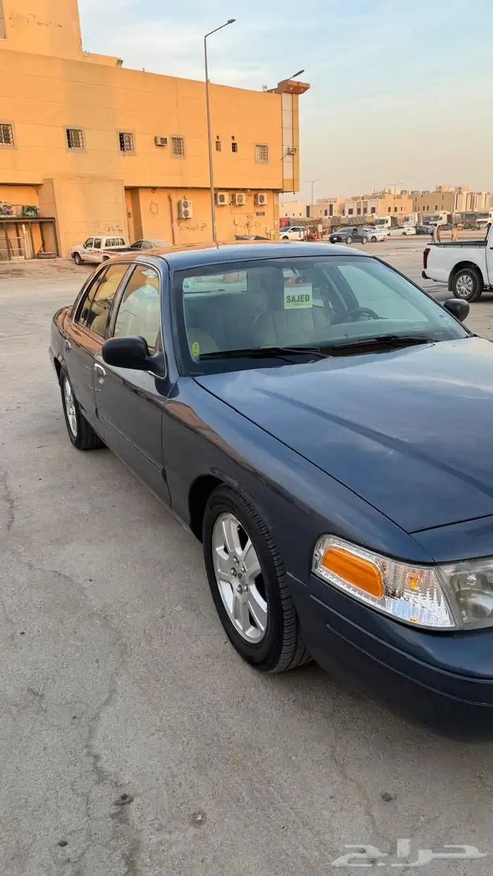 كراون فكتوريا 2010 للبيع سعودي 12