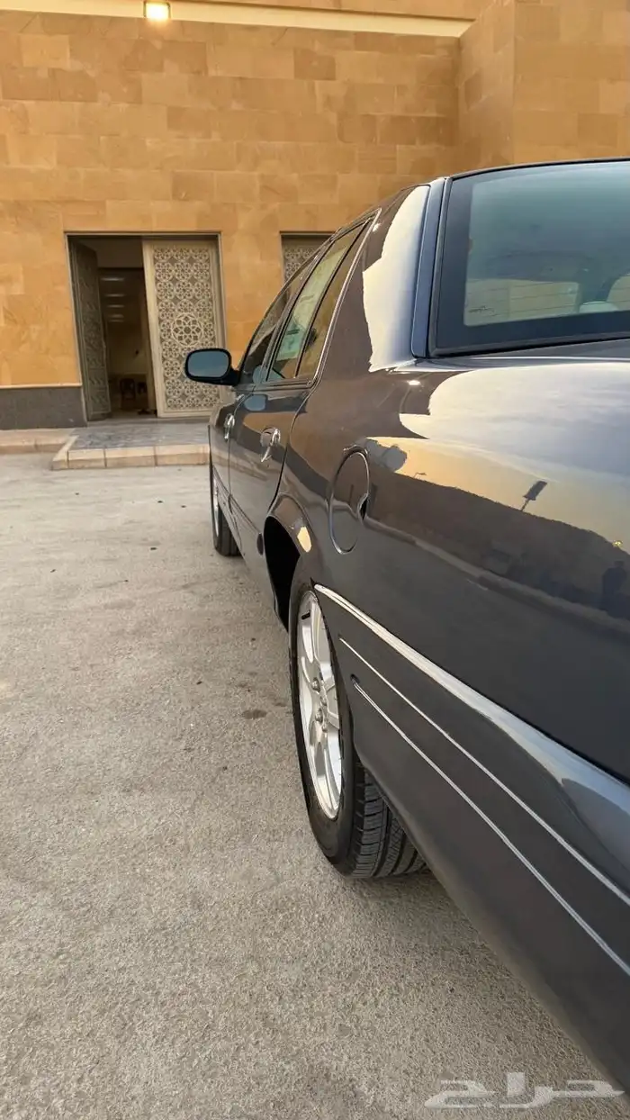 كراون فكتوريا 2010 للبيع سعودي 7