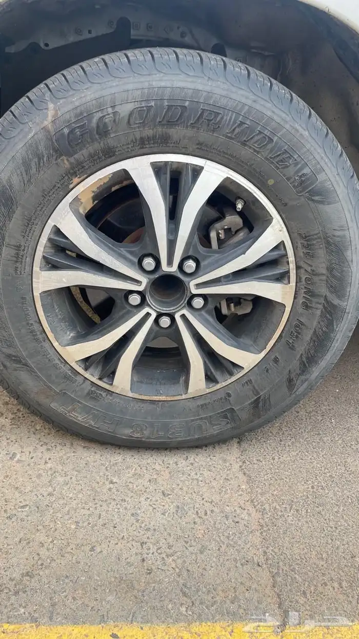 جنوط هايلوكس 2019وكالة مع كفرات 1