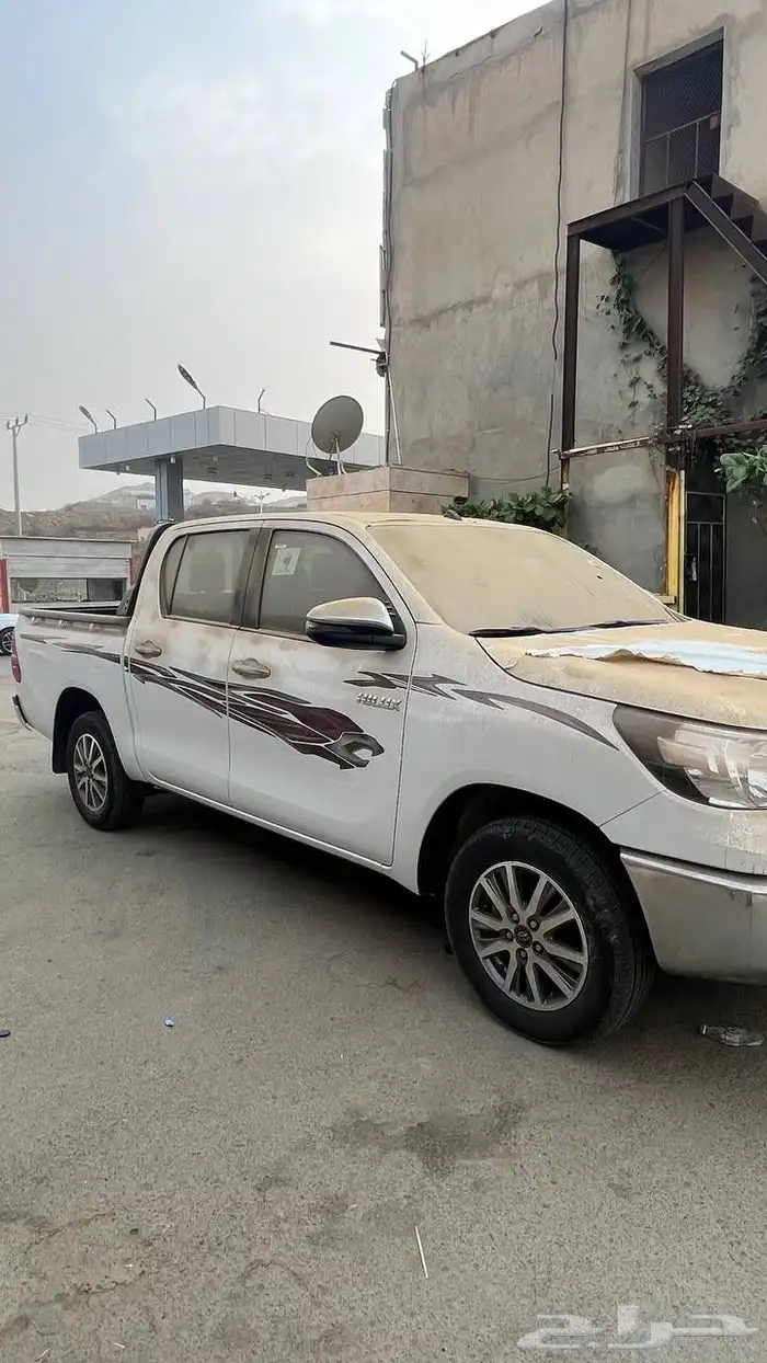 هايلوكس 2023 بحاله الوكاله ممشى 50 الف 22