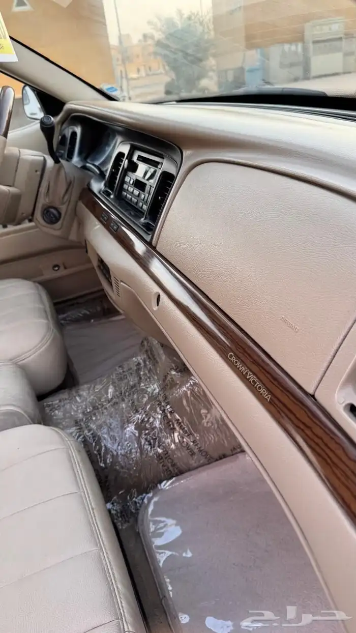 كراون فكتوريا 2010 للبيع سعودي 30