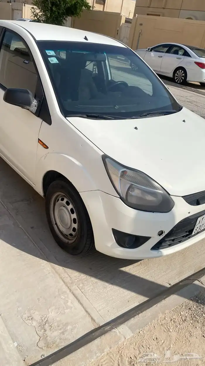 للبيع فورد فيجو 2012 2