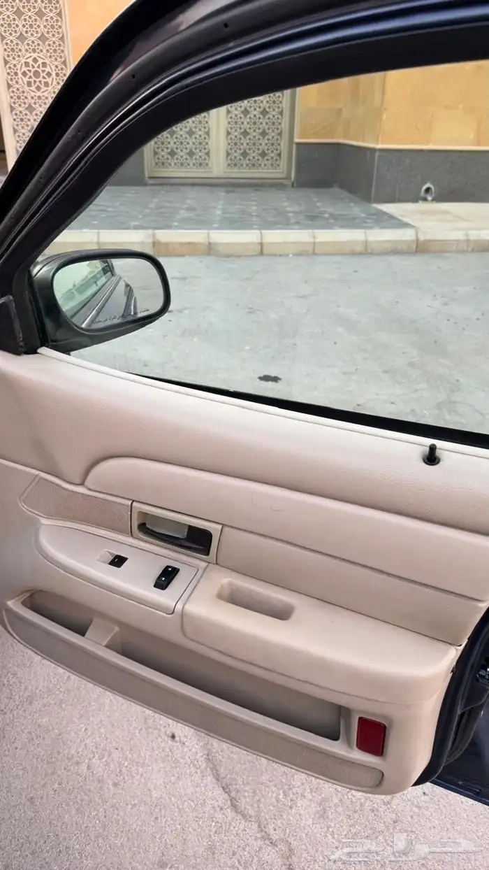 كراون فكتوريا 2010 للبيع سعودي 35