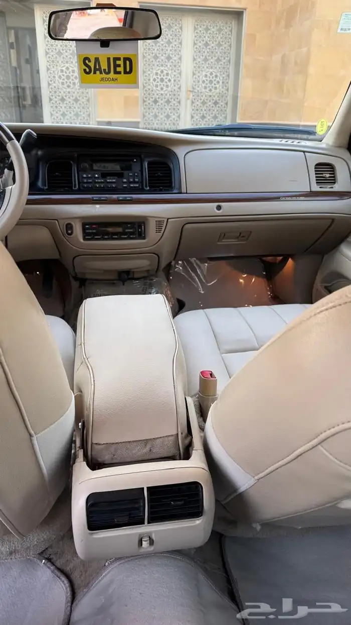 كراون فكتوريا 2010 للبيع سعودي 42