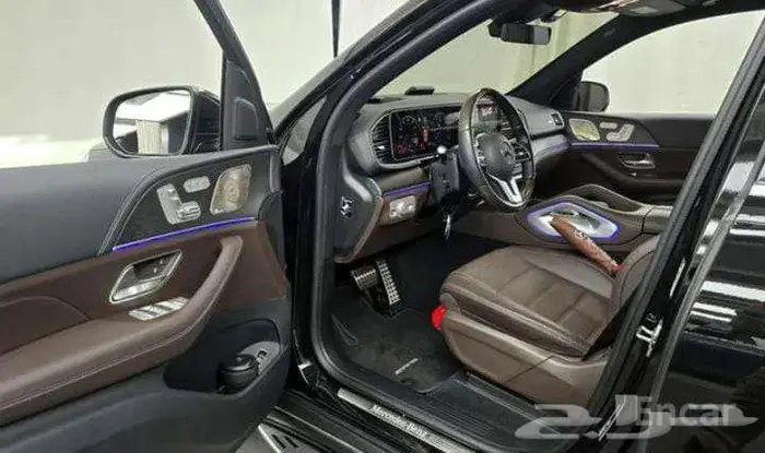 مرسيدس GLS 580 موديل 2022 2
