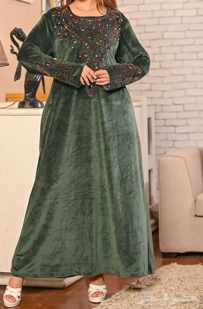 جلابيات مخمل فاخرة وجودتها عالية 1