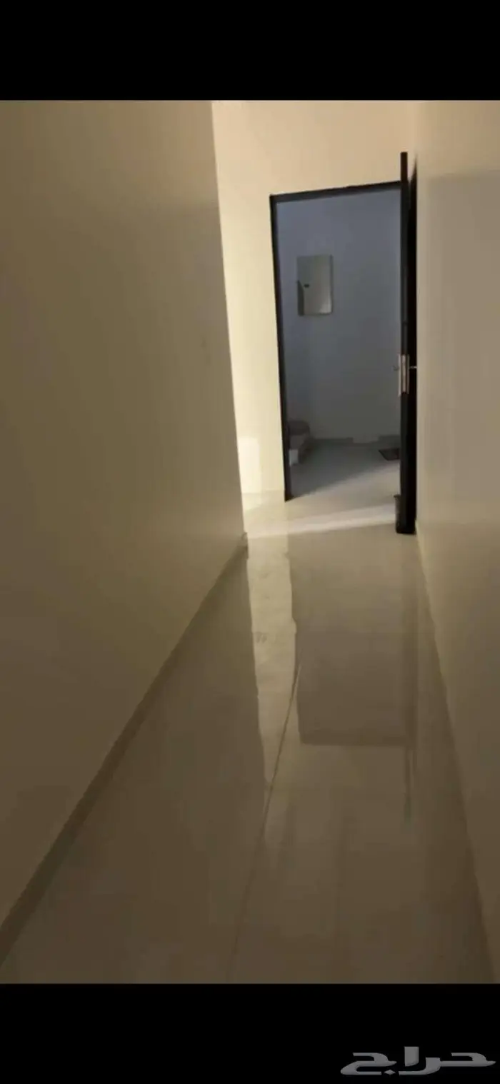 شقة للإيجار   حي الرمال (تنال)   دور أول   2500 ريال شهري 0