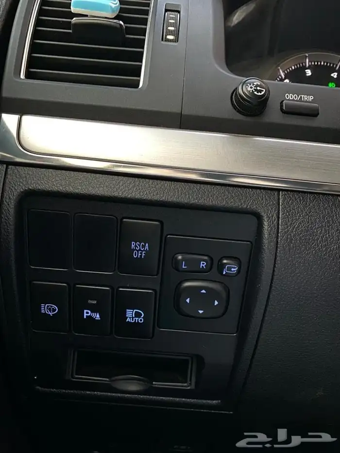 لاندكروزر 8