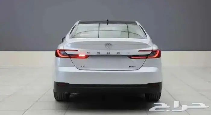 تويوتا كامري LE هايبرد 2025 - عروض الأقساط 10