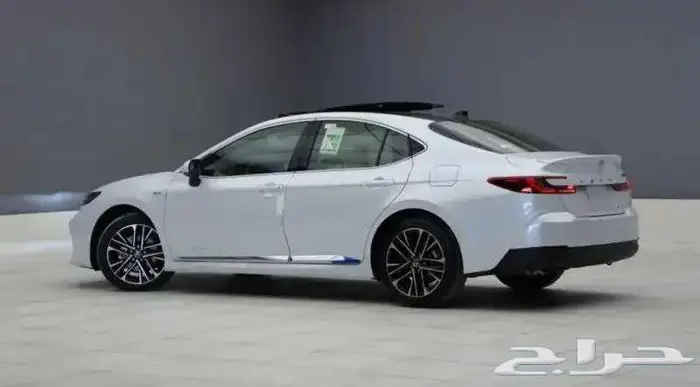 تويوتا كامري LE هايبرد 2025 - عروض الأقساط 6