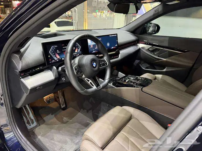 بي ام دبليو - الفئة الخامسة 520i - 2024 كت ام 13