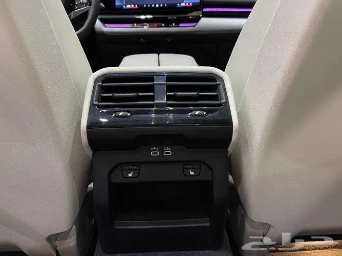 بي ام دبليو - الفئة الخامسة 520i - 2024 30