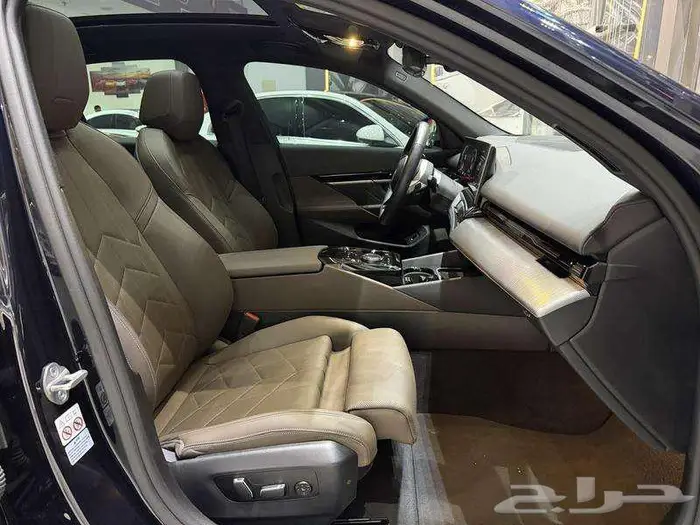 بي ام دبليو - الفئة الخامسة 520i - 2024 كت ام 26