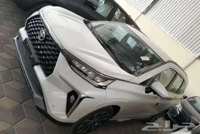 تويوتا فيلوز 2025 باقل سعر للكاش واقساط رواتب تبدا من 3.500 1