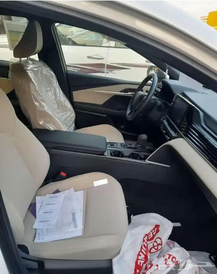 تويوتا كامري E بنزين 2025 باقل سعر عرض نهاية العام 11