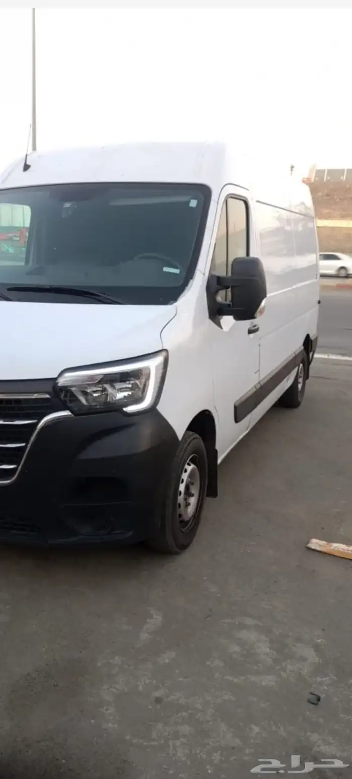 سيارة فان بضاعة نوع رينو ديزيل للايجار السنوي 1