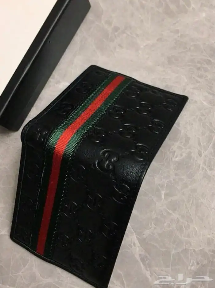 محفظه او بوك قوتشي سعر قابل لتفاوض 1