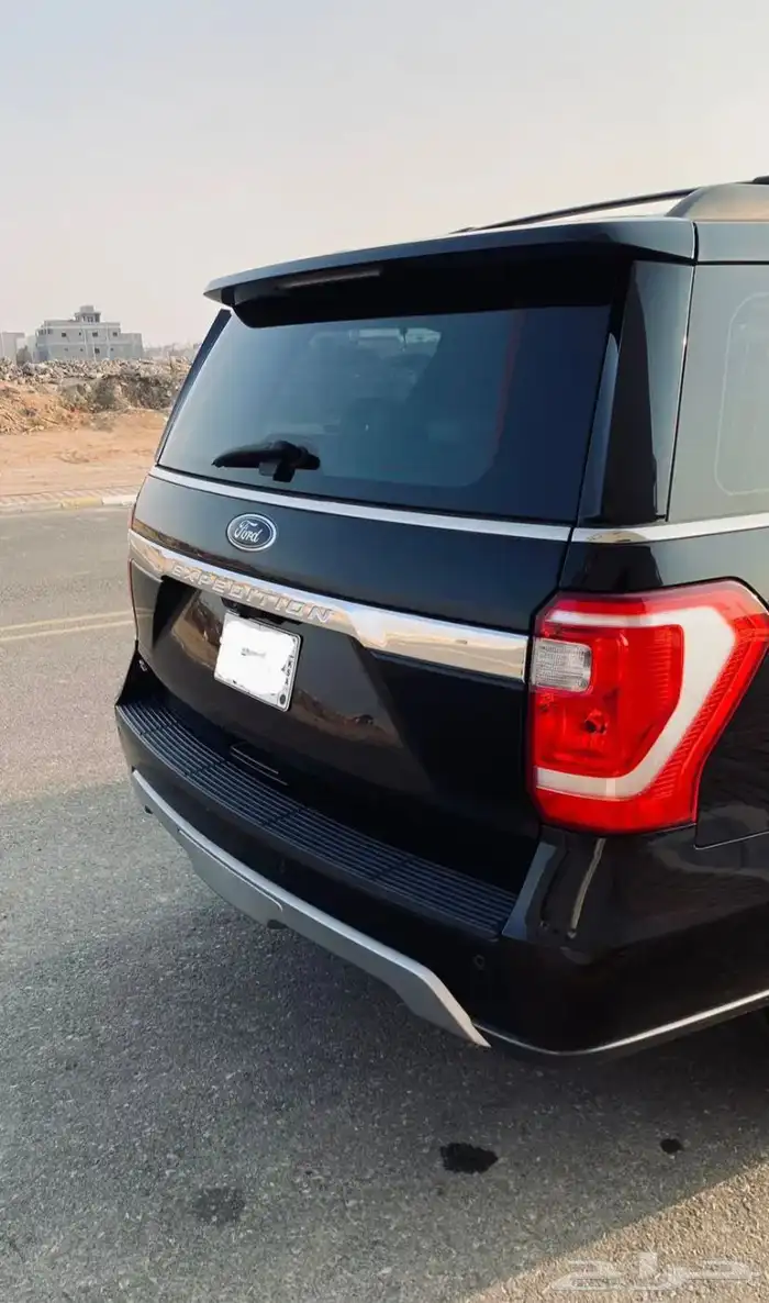 للبيع فورد اكسبيديشن 2019 نص فل مالك اول 1