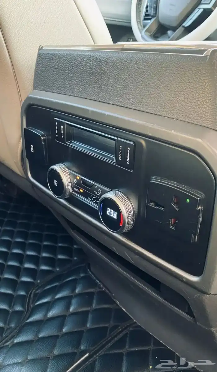 للبيع فورد اكسبيديشن 2019 نص فل مالك اول 37