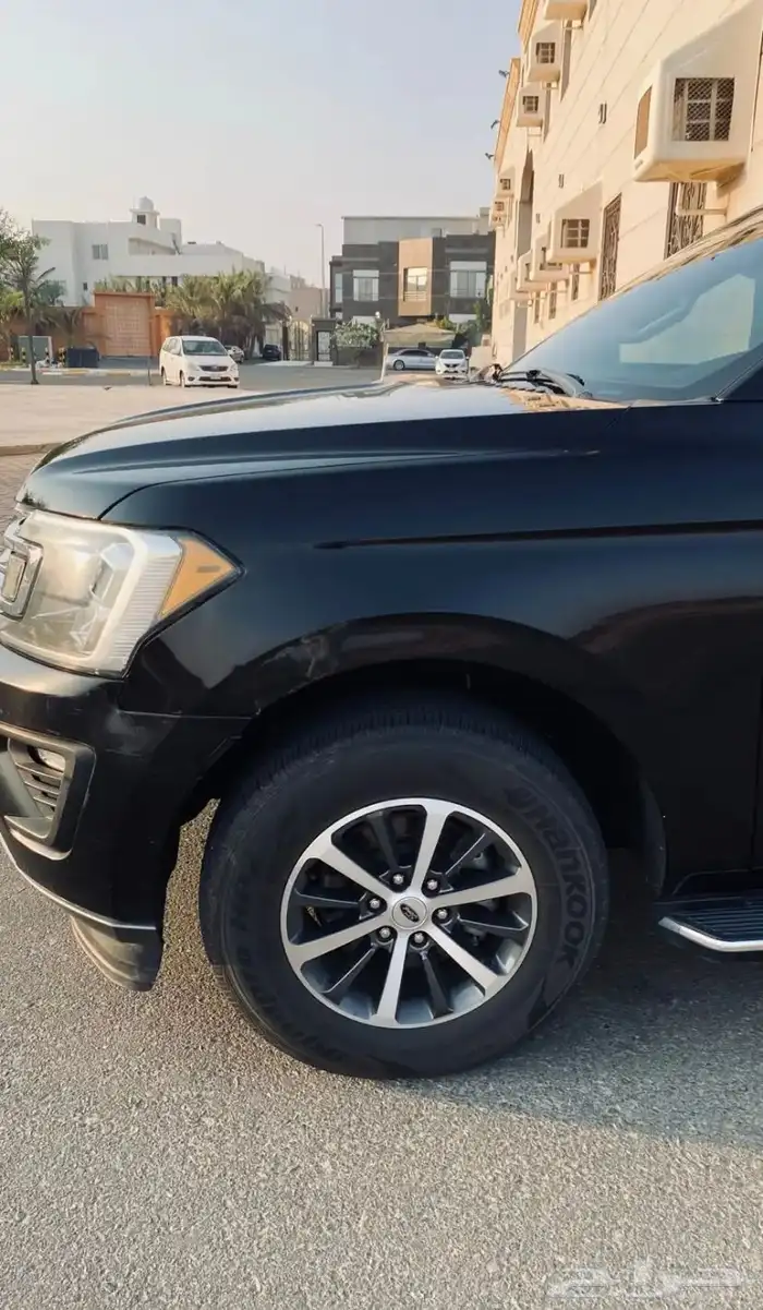 للبيع فورد اكسبيديشن 2019 نص فل مالك اول 47