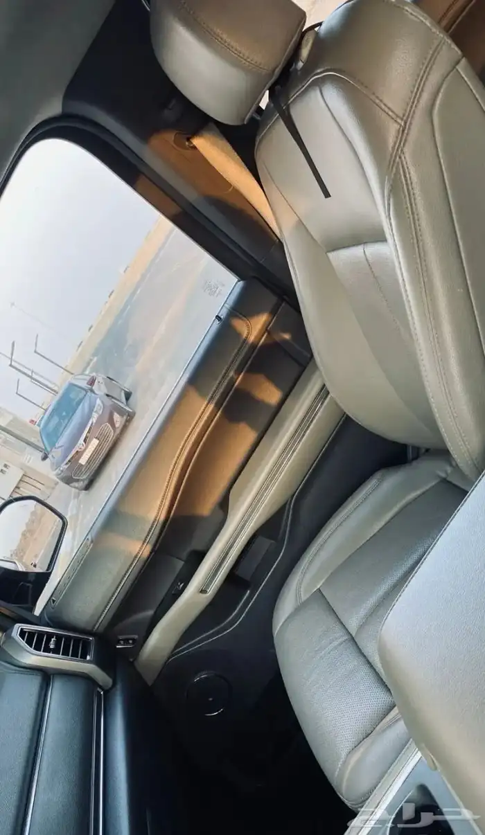 للبيع فورد اكسبيديشن 2019 نص فل مالك اول 17