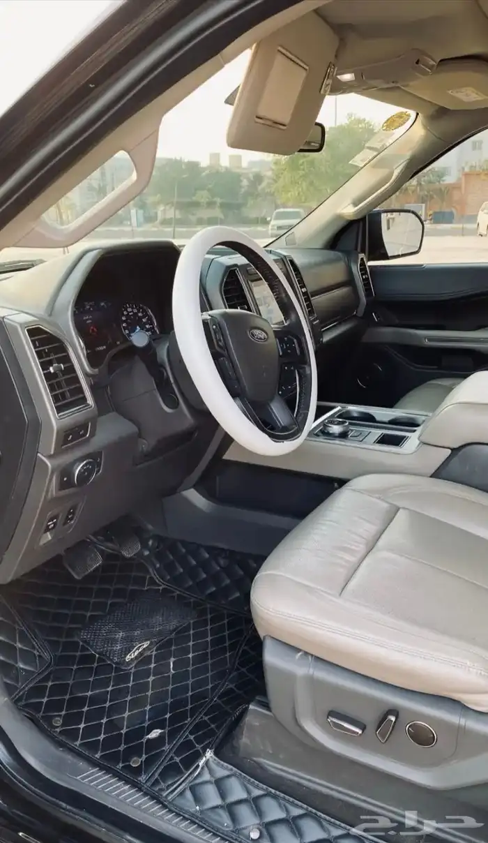 للبيع فورد اكسبيديشن 2019 نص فل مالك اول 27