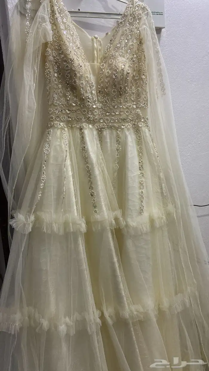 ثلاجه شاشه فساتين 12