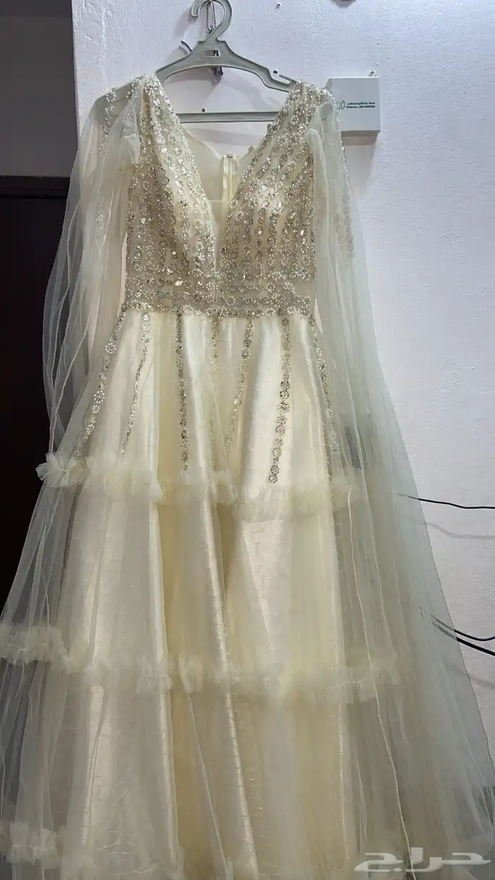 ثلاجه شاشه فساتين 11