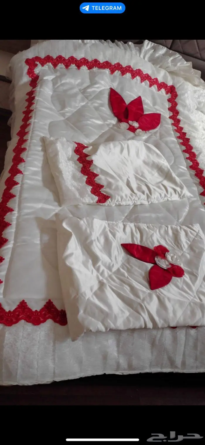 طقم مولود مع الام 1