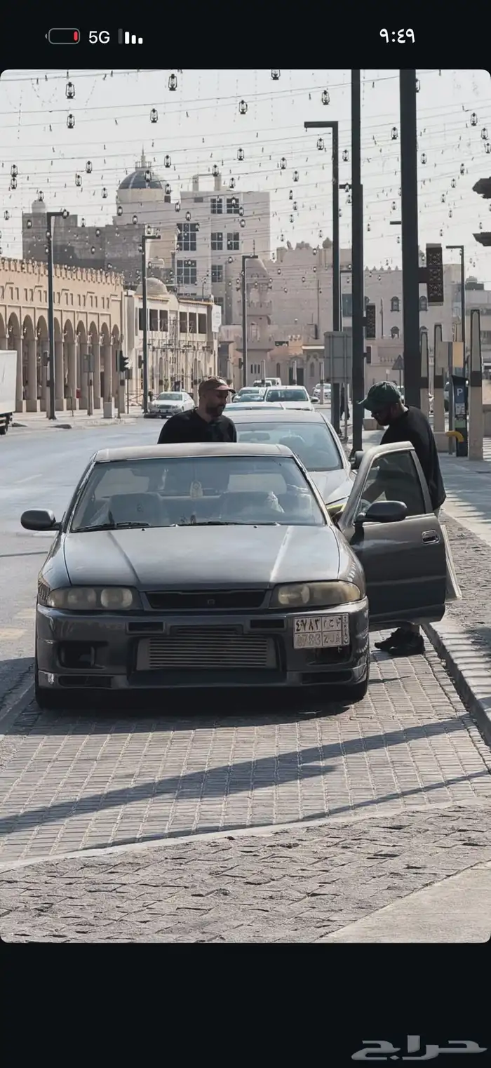 سكاي لاين 33 سيدان 0