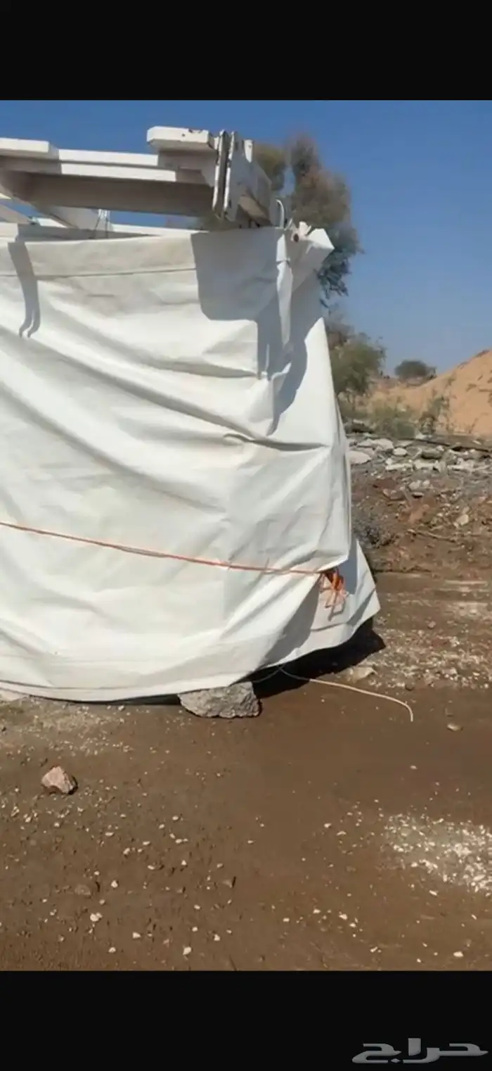 إعلان بيع رافعة برجية LIEBHERR LC 100 10