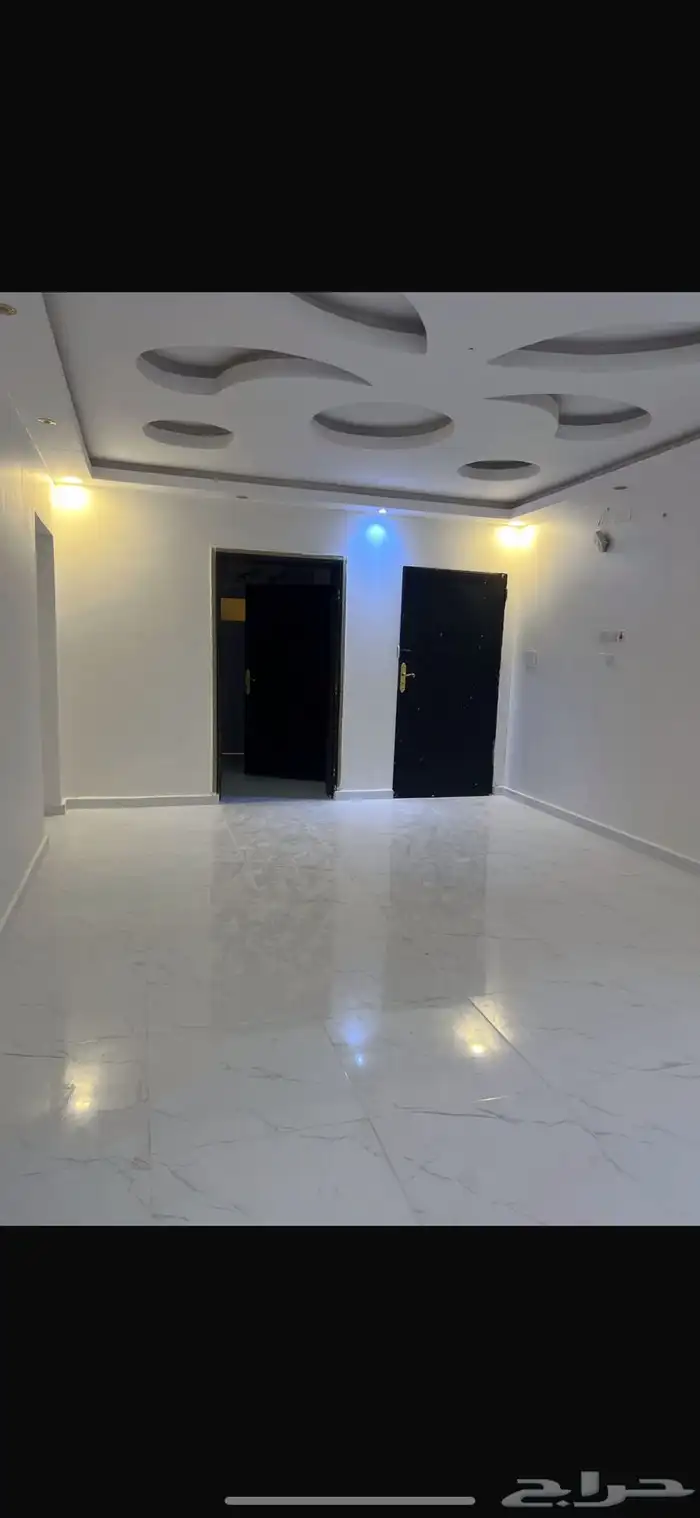 يوجد لدي عد 2 شقق للايجار دور ارضي ودور ثاني حي العسيله ابوع 3