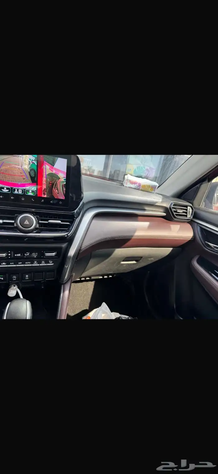 تويوتا أوربان 2025 Glx عرض خاص 4