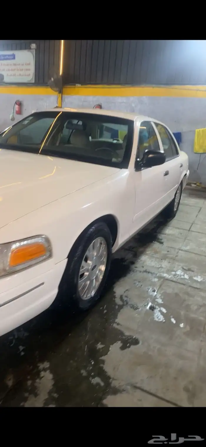 كراون فيكتوريا 2004 0