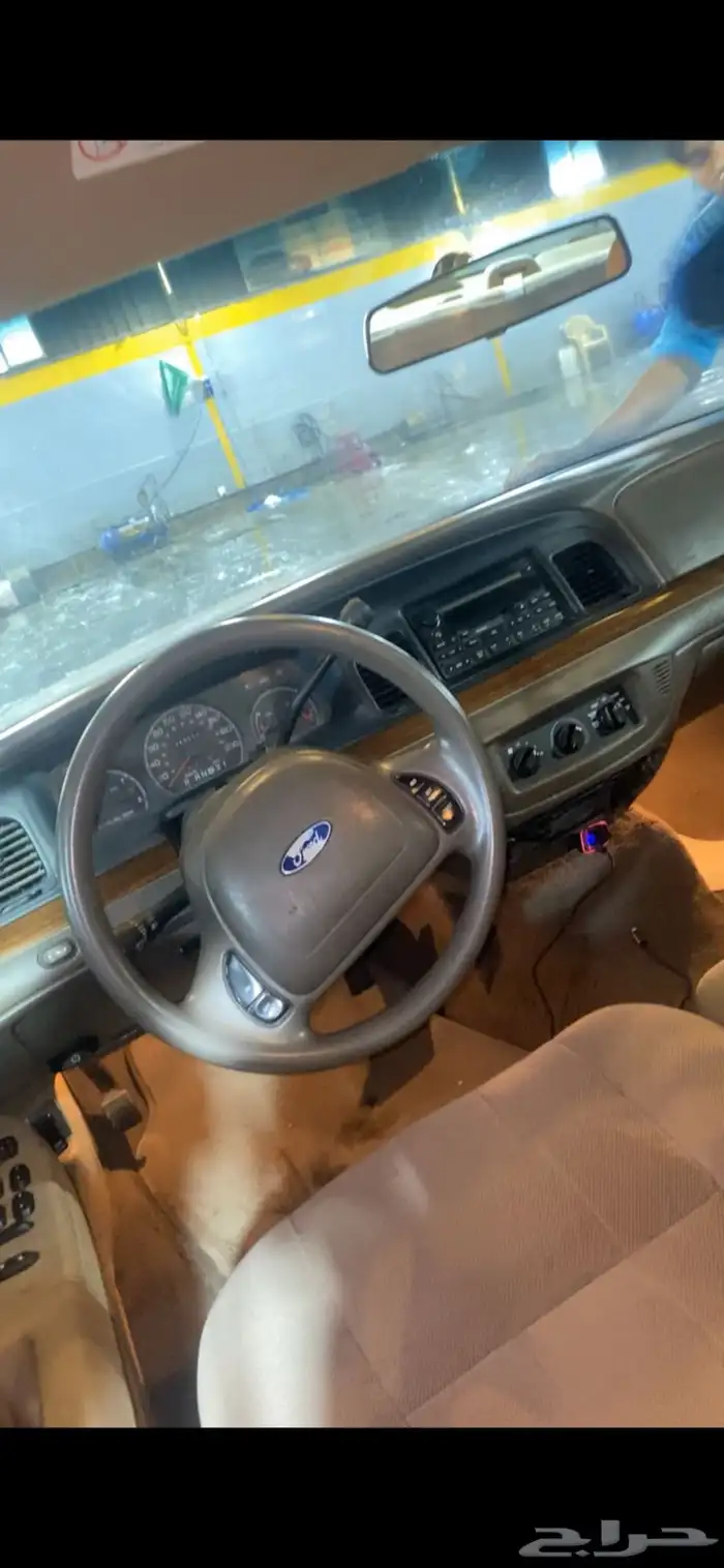 كراون فيكتوريا 2004 25