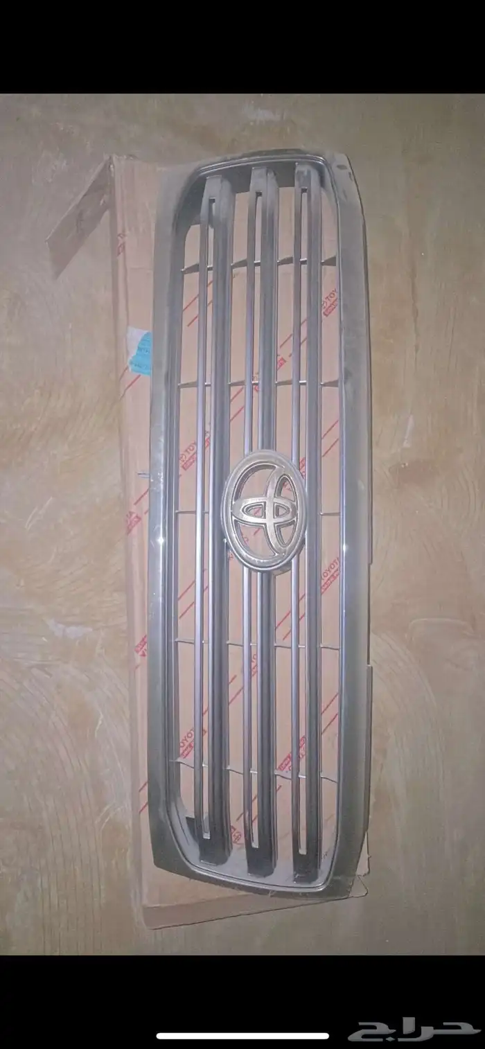 شبك لاندكروزر 2003-2005 ذهبي اصلي 1