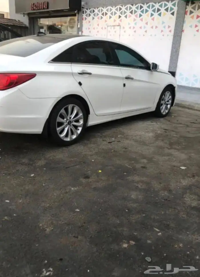 سوناتا 2013 فل كامل للبيع في مكة 3