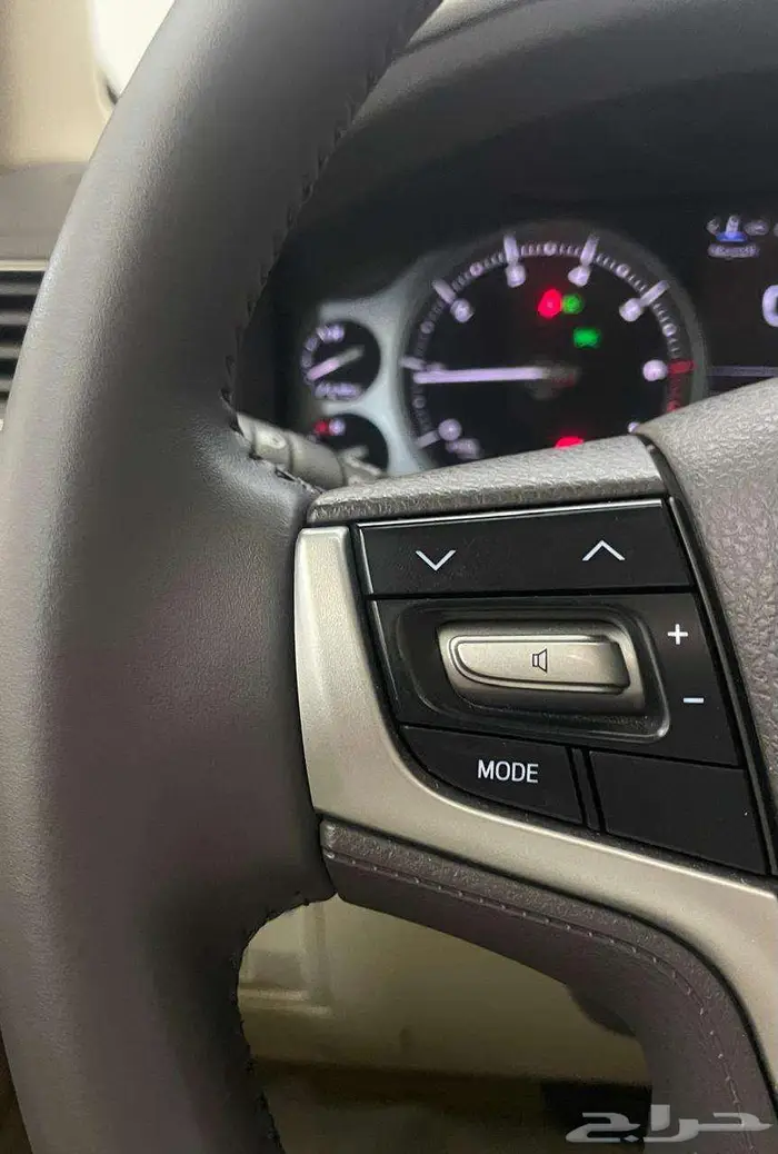 تويوتا لاند كروزر VXR 2021 13