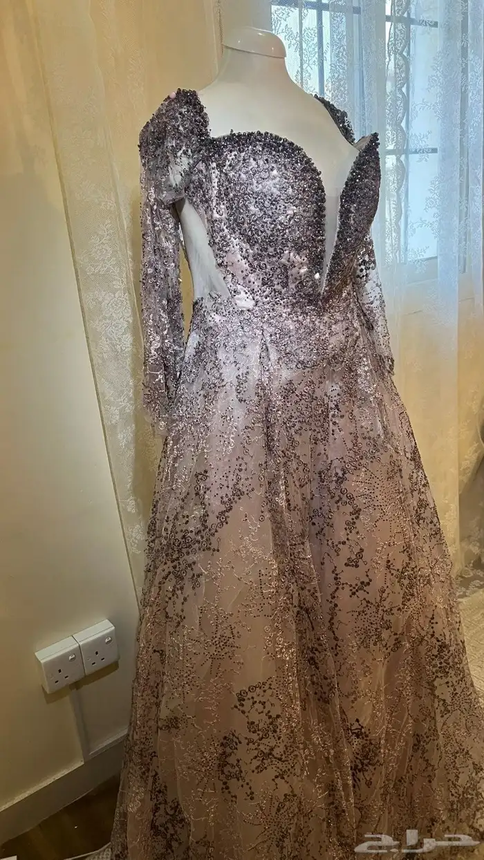 فستان ملكه 2