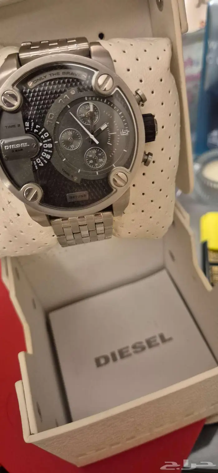 ساعه DIESEL يد فخمه وماركة 0