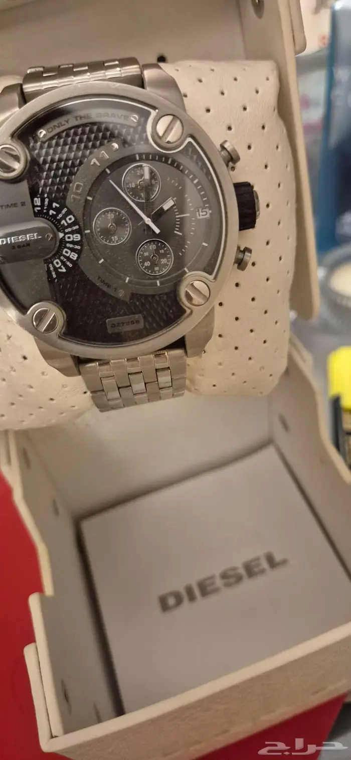 ساعه DIESEL يد فخمه وماركة 4