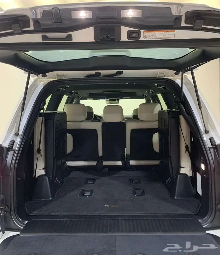 لكزس LX 570 2017 42