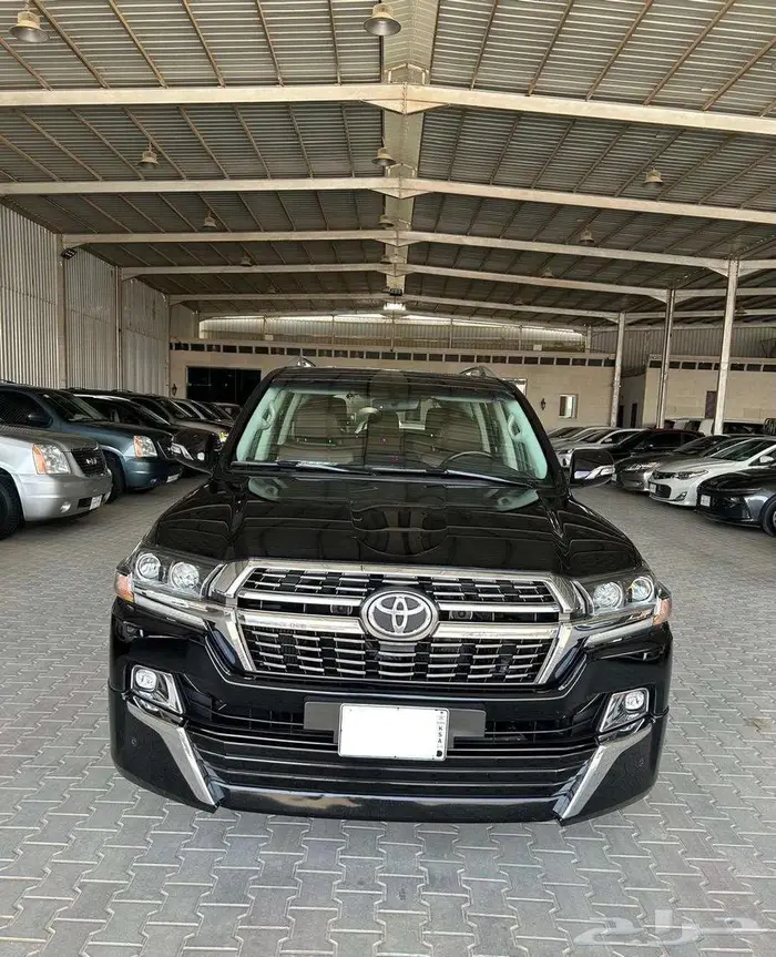 تويوتا لاندكروزر GXR 2021 فل اوبشن 0